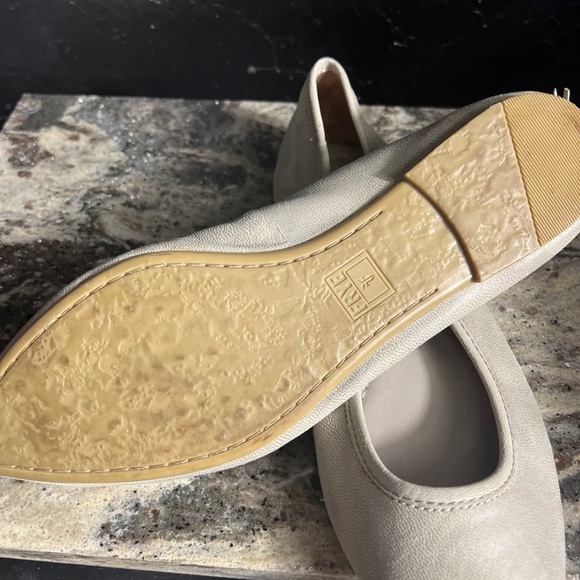 Frye Regina Ballet Flats Ash Gray Tan Women's Size 8.5 EUC leather - Picture 10 of 11